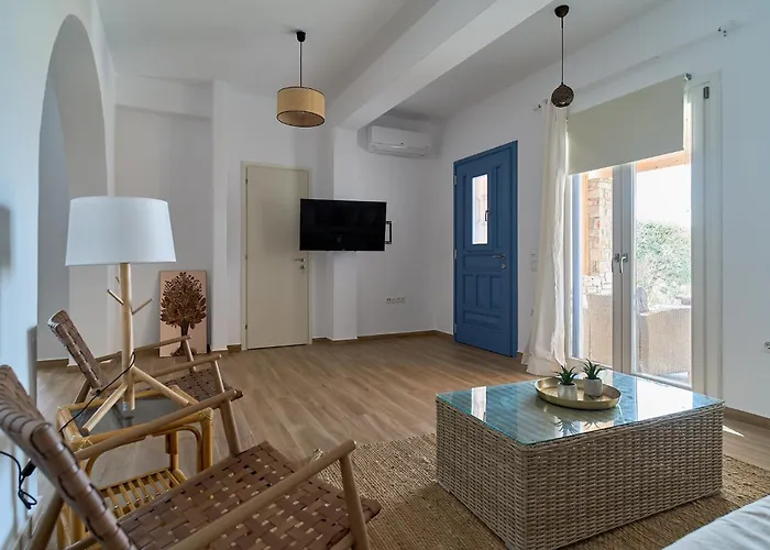 La Maison * Αλυκή