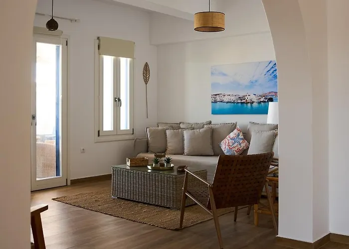 La Maison Αλυκή