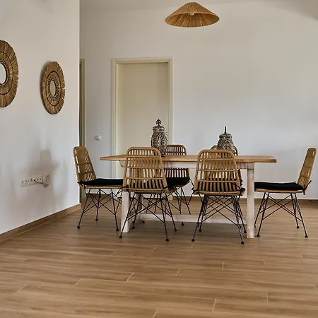 La Maison - Two Private Apartments, One With Private Pool *