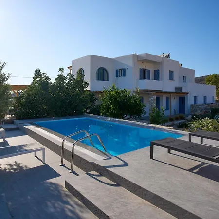 La Maison - Two Private Apartments, One With Private Pool Semesterbostad *