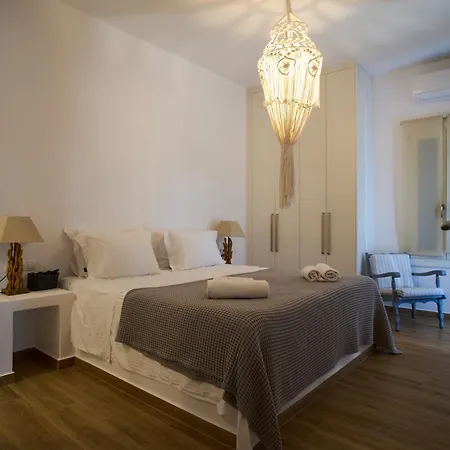 La Maison * Αλυκή