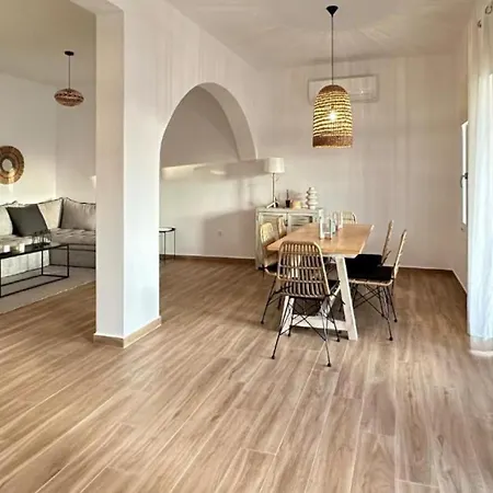 Nyaraló La Maison Alikí