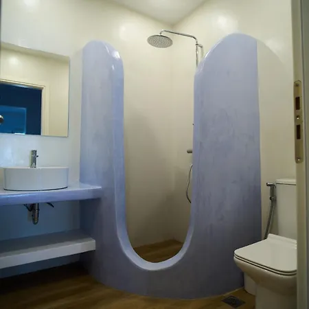 La Maison - Two Private Apartments, One With Private Pool